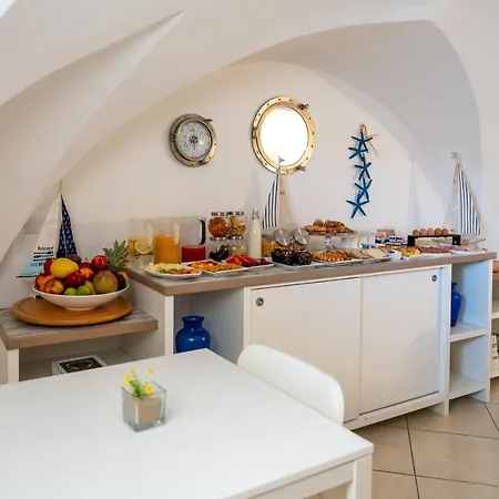 Palazzo Vergine - By Inside Salento B&B 갈리폴리