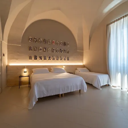 Palazzo Vergine - By Inside Salento B&B 갈리폴리