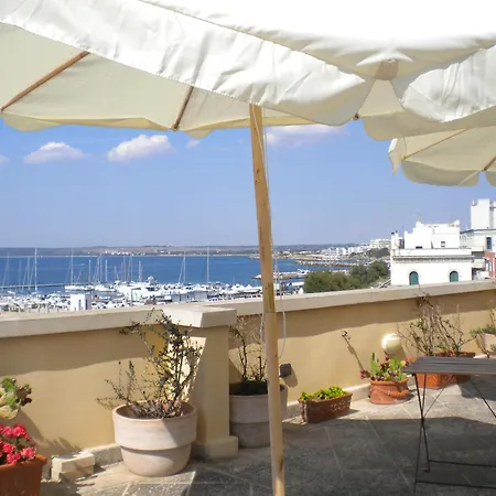 B&B Palazzo Vergine - By Inside Salento 갈리폴리